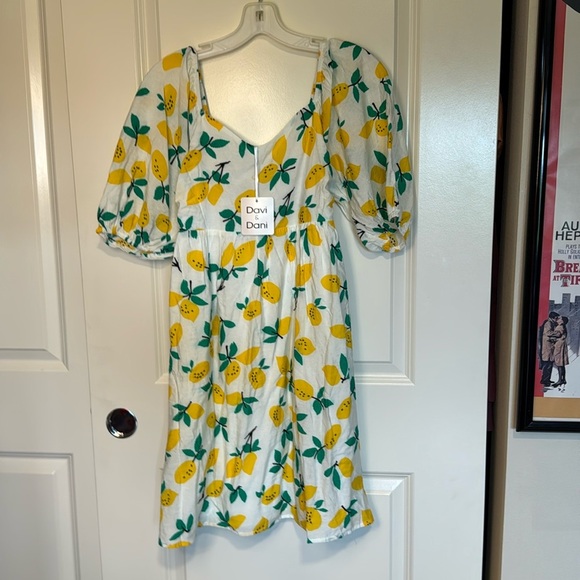 Davi & Dani Lemon Print Dress - Size small - Picture 1 of 10